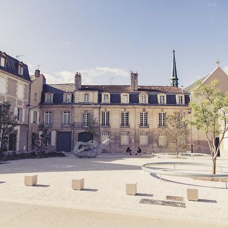 La Maison De La Liberte Suite Jeanne Barret 푸아티에 외부 사진
