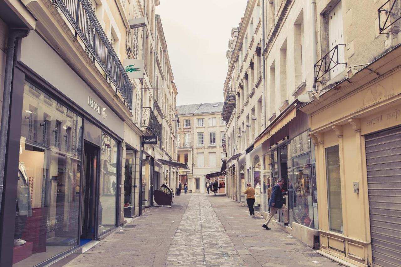 La Maison De La Liberte Suite Jeanne Barret 푸아티에 외부 사진
